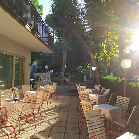 Hotel Irene Riccione Dış mekan fotoğraf