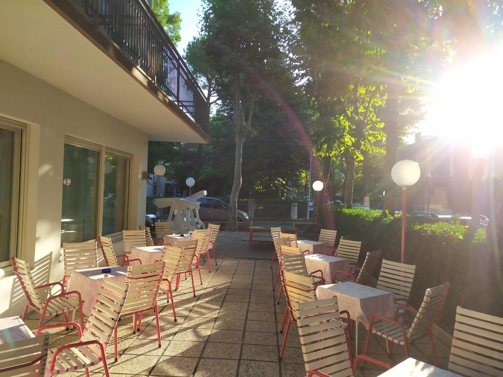 Hotel Irene Riccione Dış mekan fotoğraf