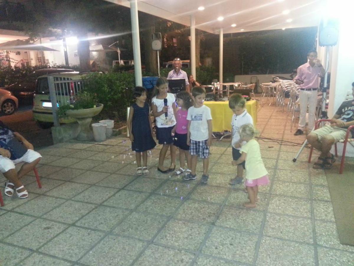Hotel Irene Riccione Dış mekan fotoğraf