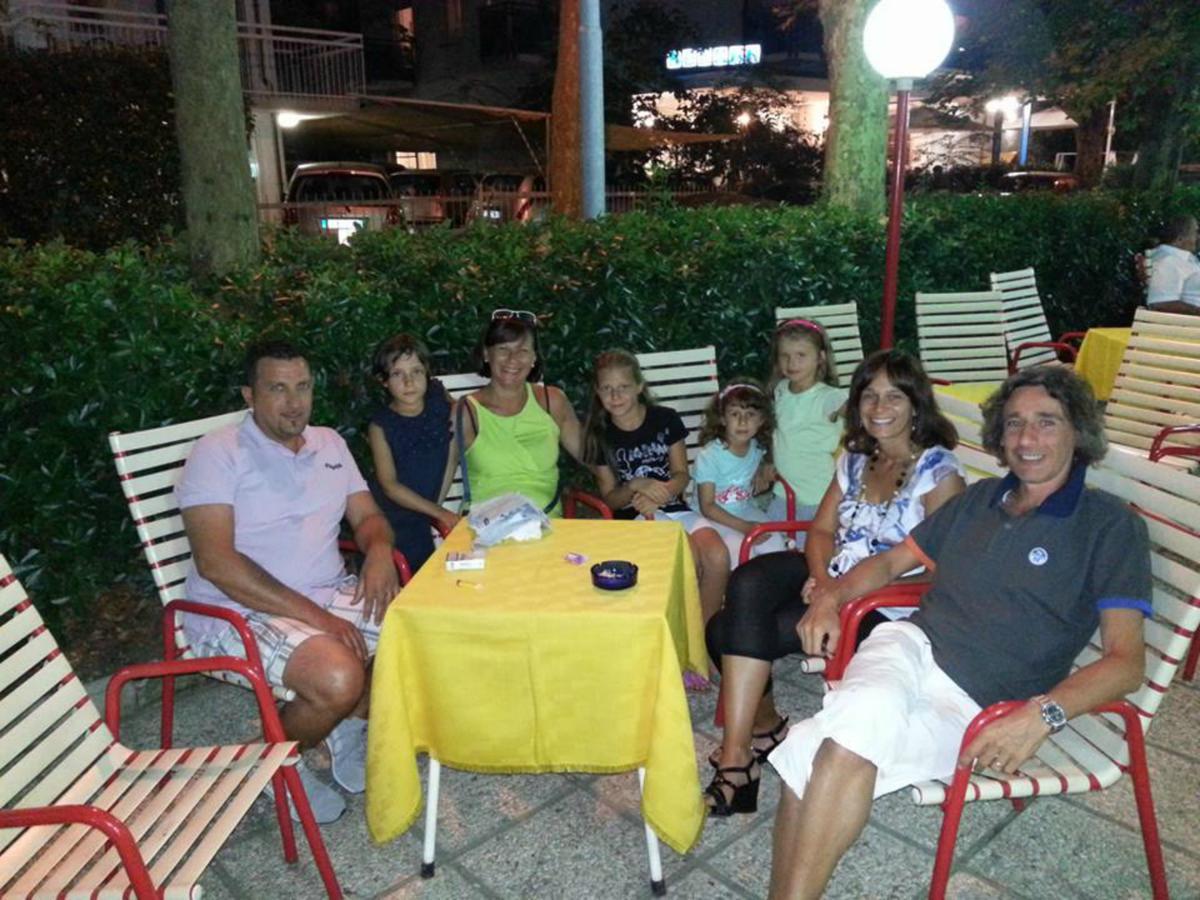 Hotel Irene Riccione Dış mekan fotoğraf