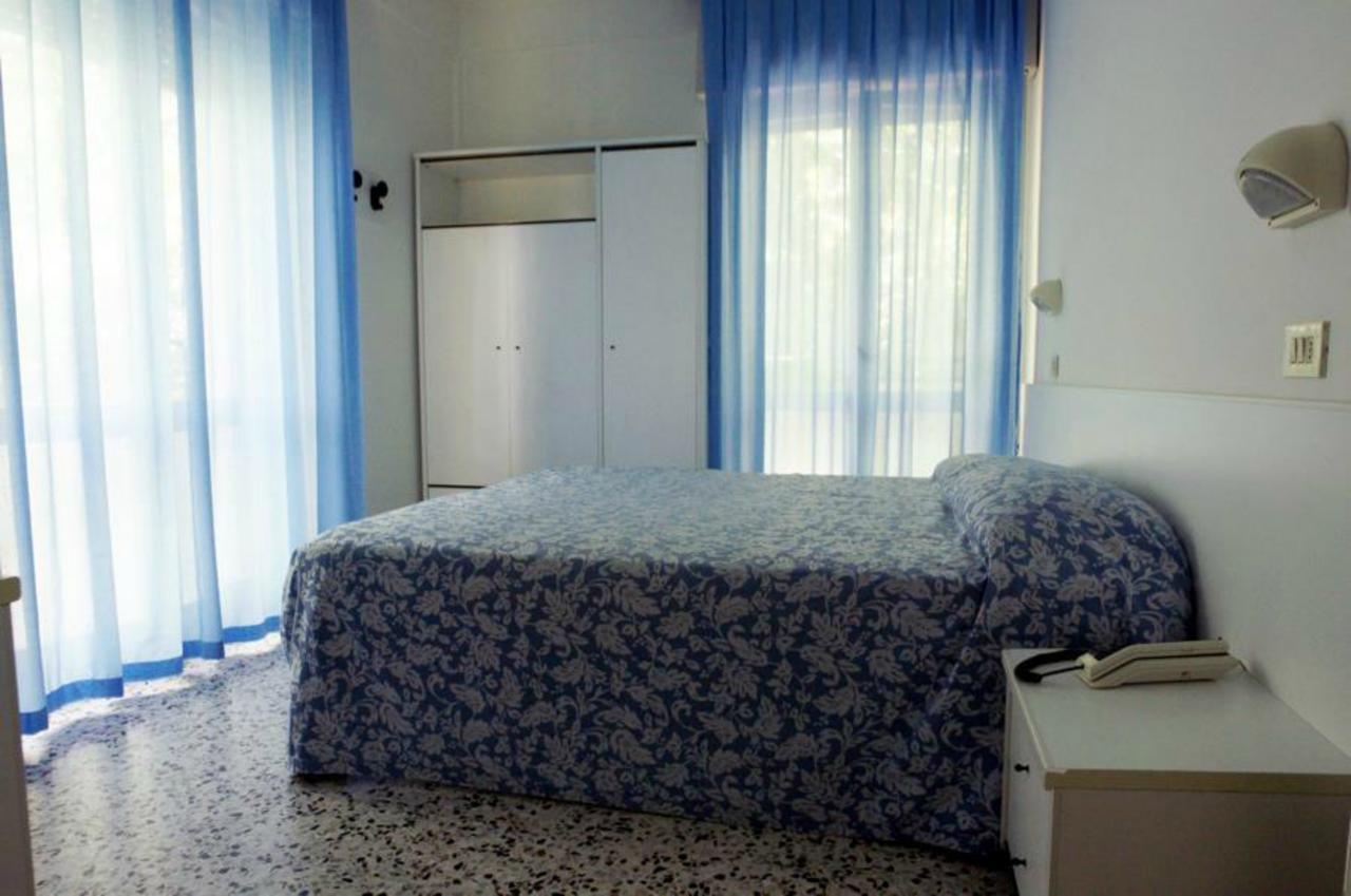 Hotel Irene Riccione Dış mekan fotoğraf